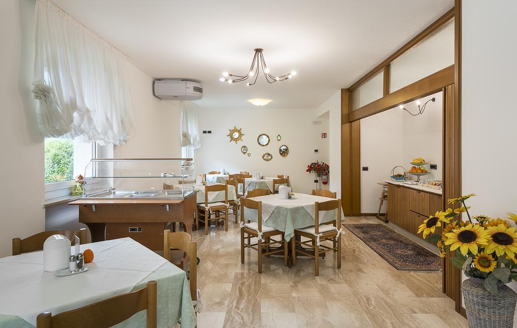 Hotel Villa Al Vento Torbole Sul Garda Eksteriør billede