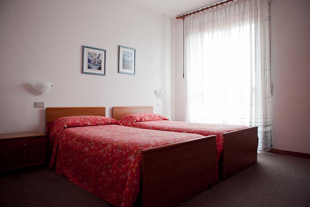 Hotel Villa Al Vento Torbole Sul Garda Eksteriør billede